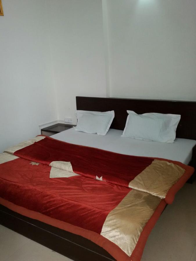 Hotel Aashiyana อัครา ภายนอก รูปภาพ